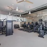 Jade Breeze - Elegant 2Br Near Water Outstanding Amenities